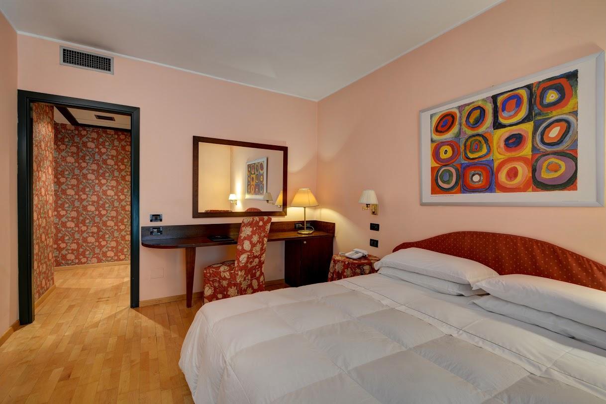 Hotel Due Mondi Turin Bagian luar foto