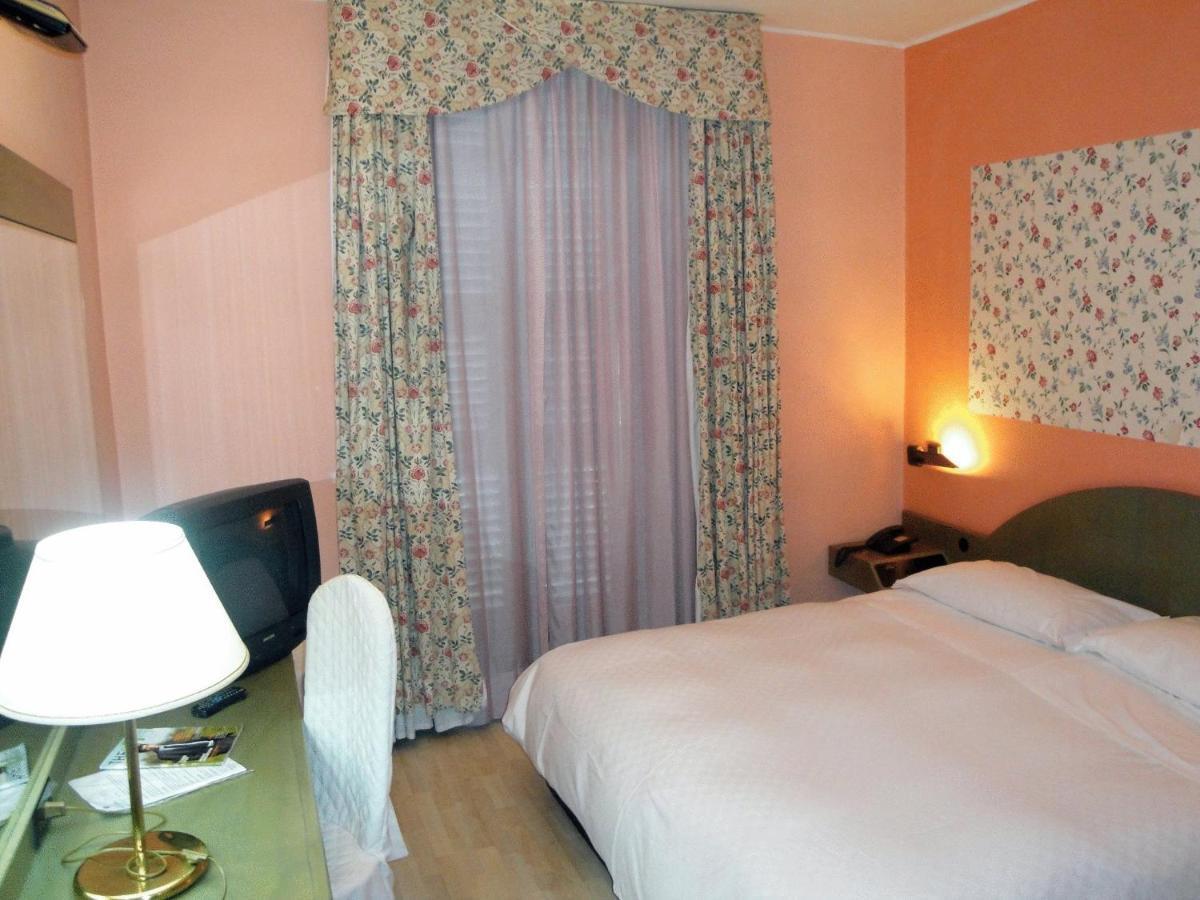 Hotel Due Mondi Turin Ruang foto